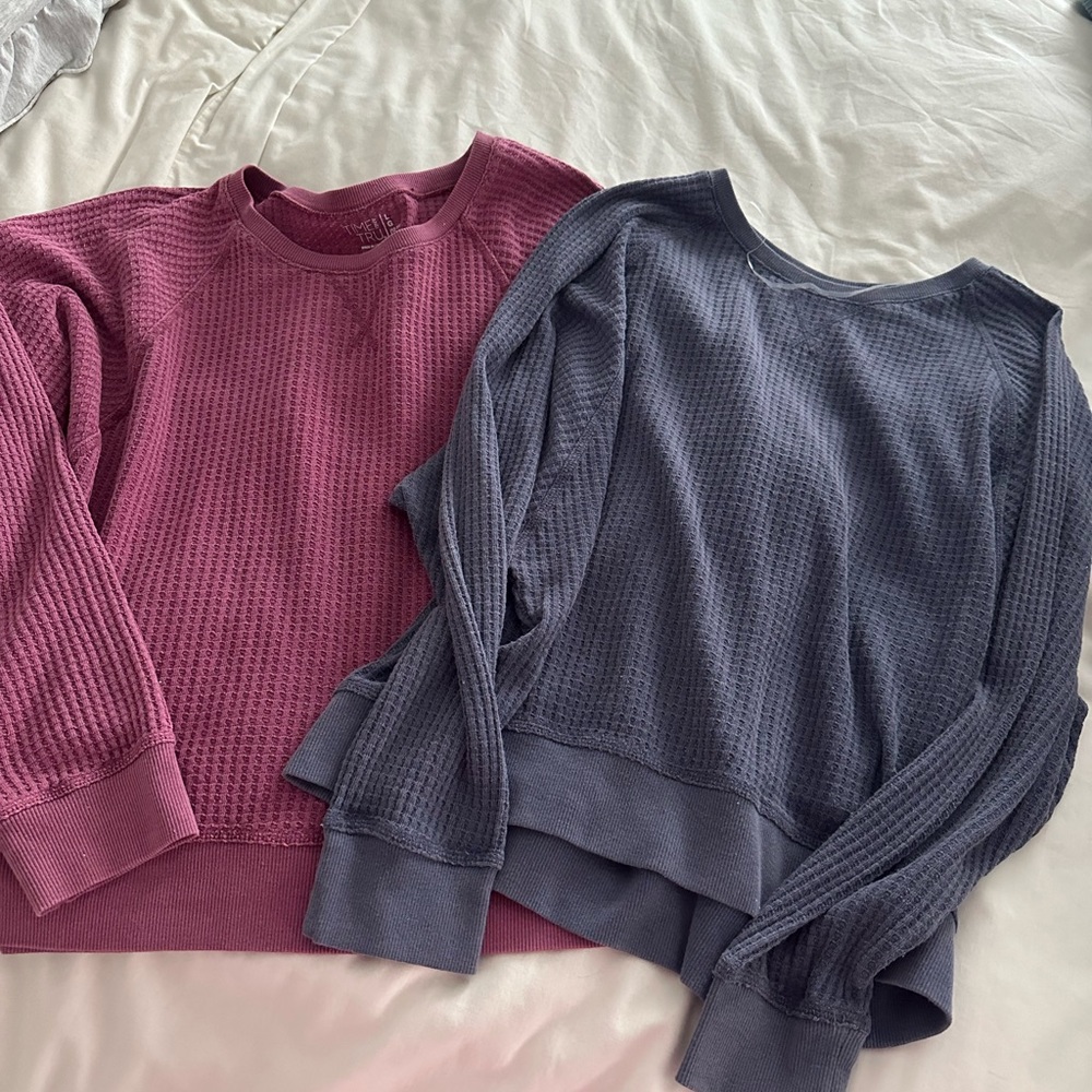 Lightweight thermal pullover